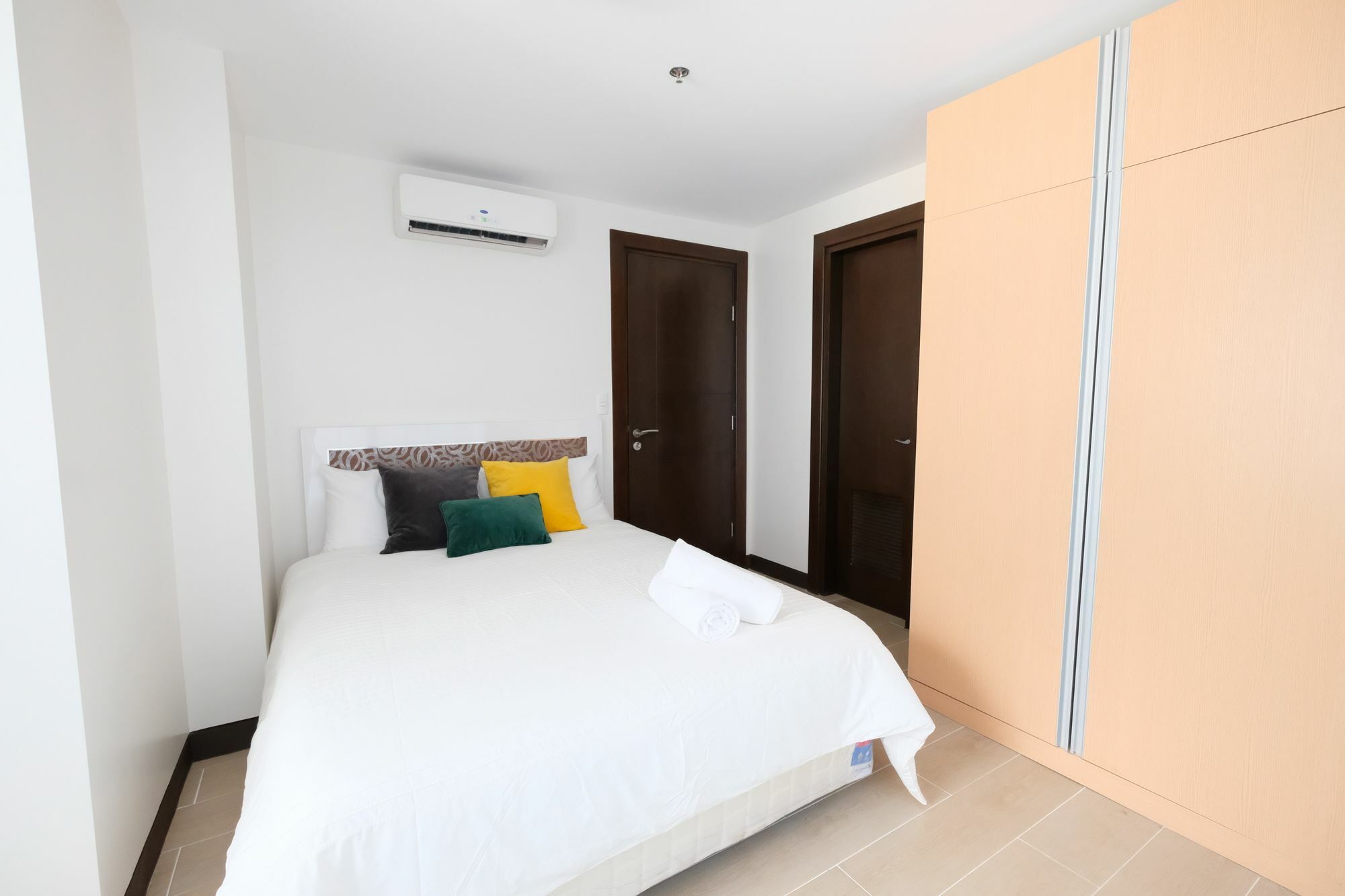 Csuites At Two Central Residences Makati City Exteriér fotografie