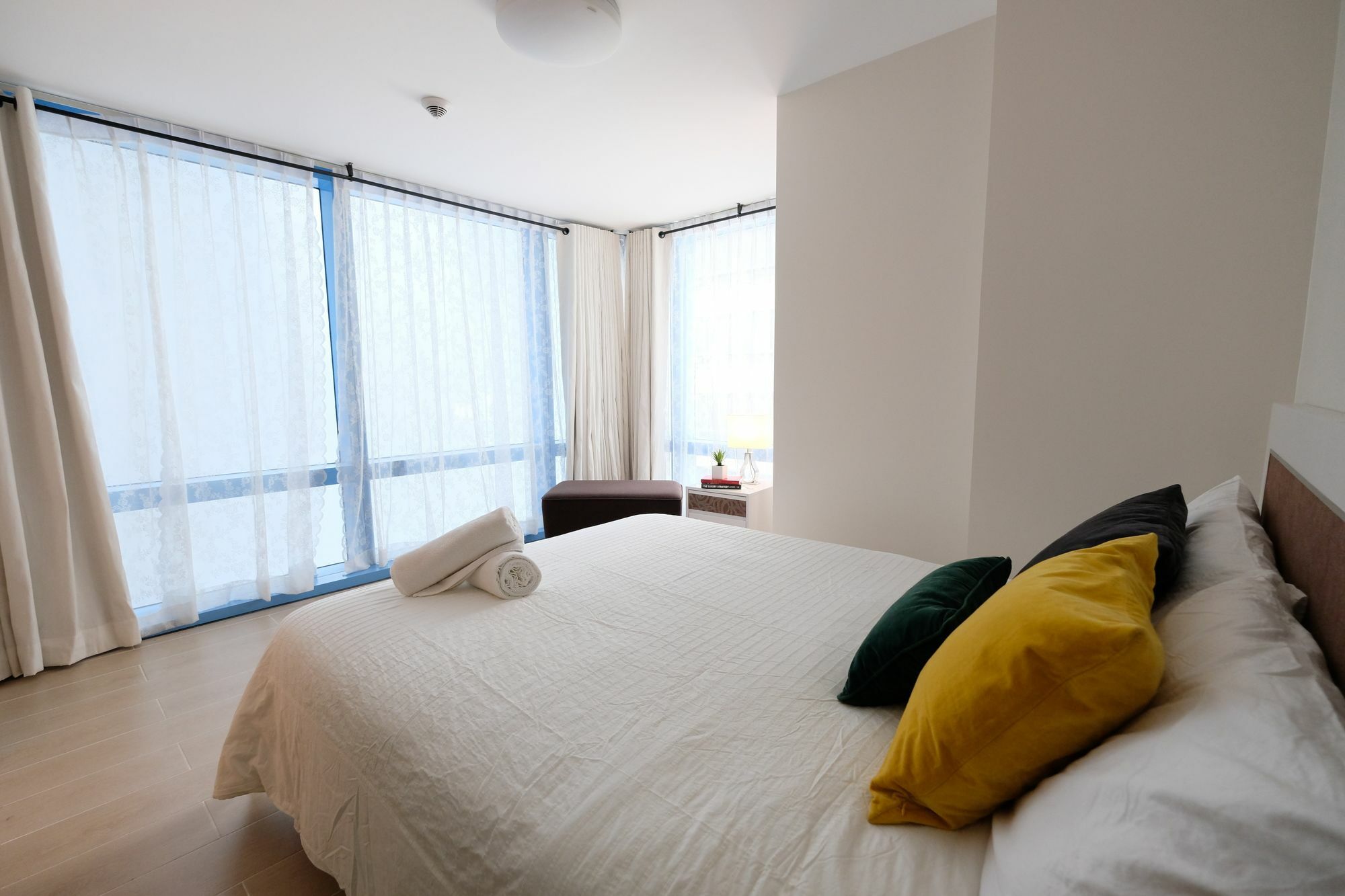 Csuites At Two Central Residences Makati City Exteriér fotografie